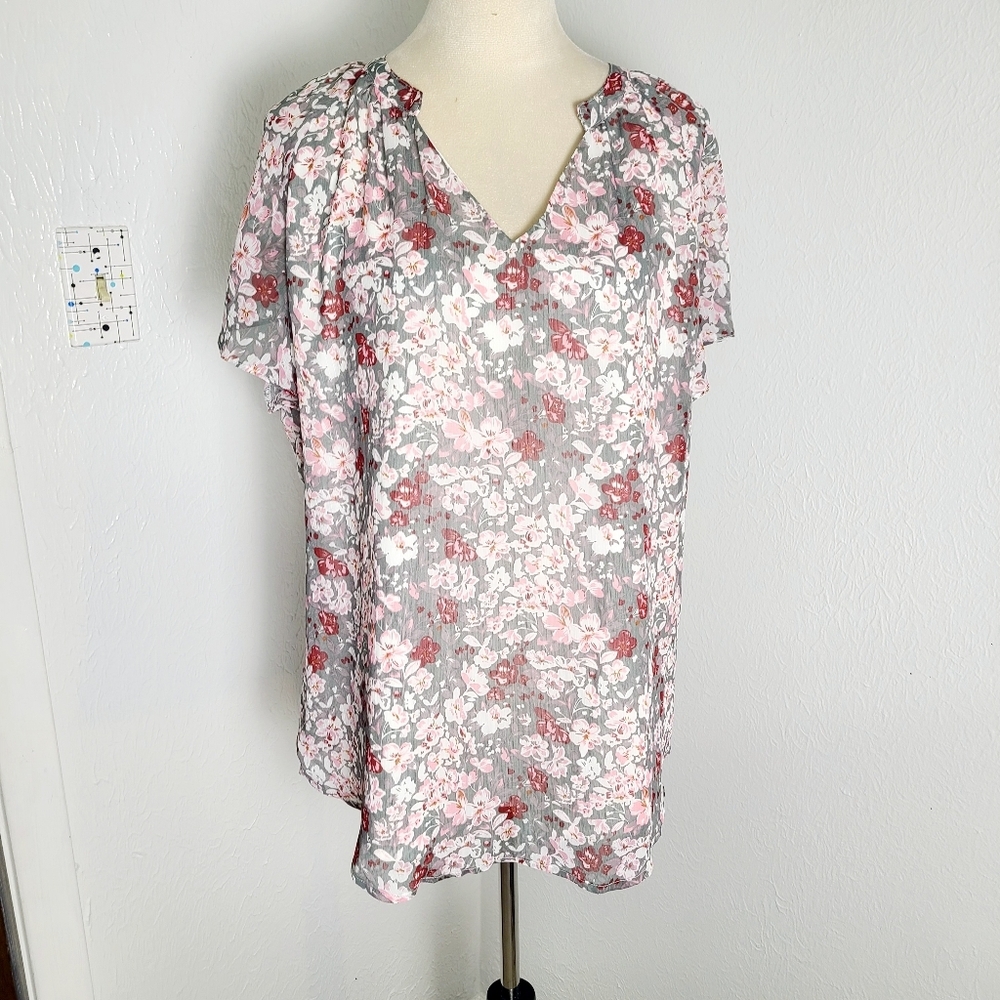 BTFBM Pink & Gray Floral Top, V-neck, Short Flowy Sleeves, Size XL